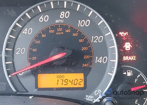 2010 Toyota Corolla S из США, поврежденный, VIN 1NXBU4EE7AZ363796